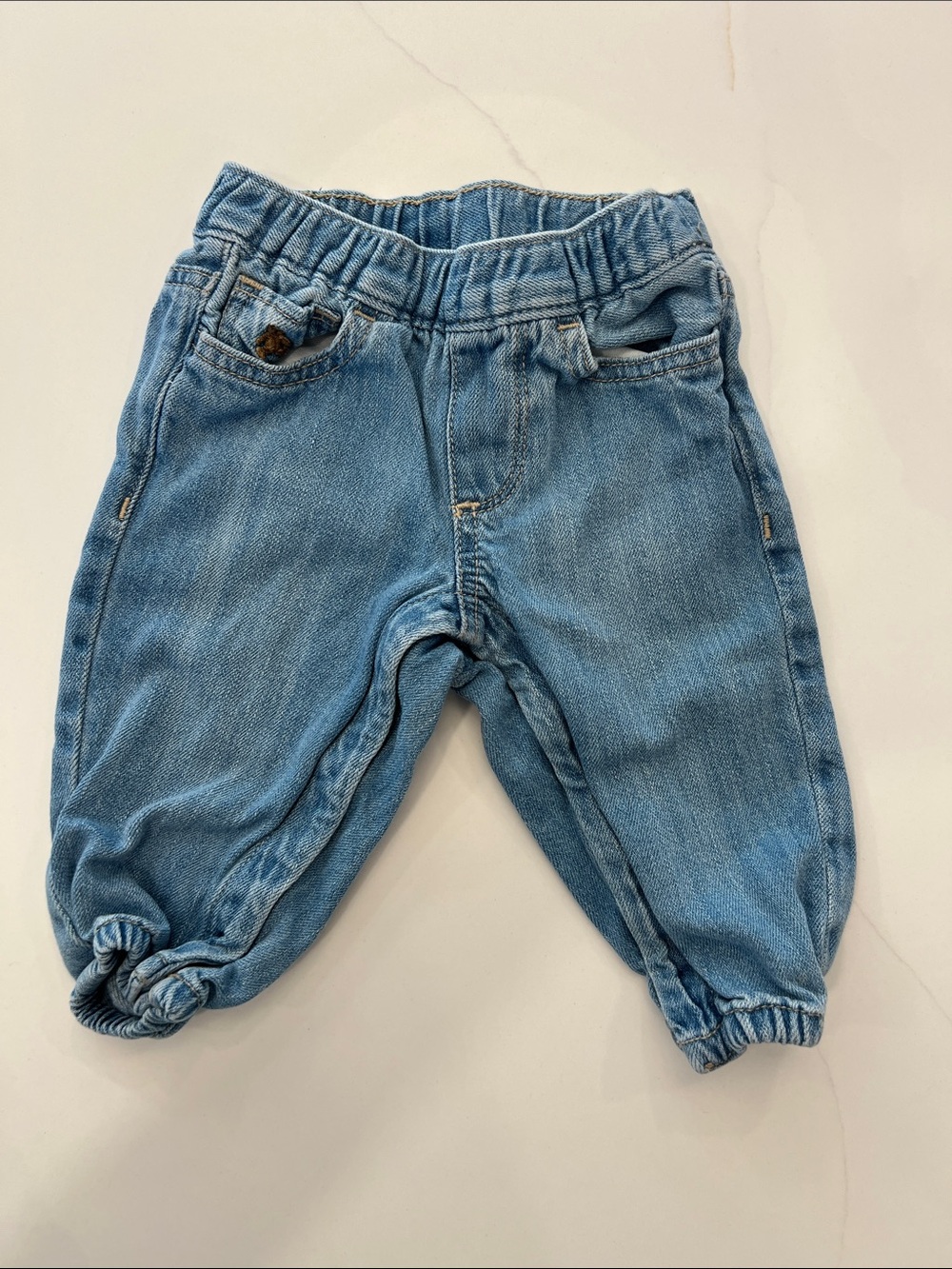 Baby Gap Light Wash Blue Kids Elastic Waist Denim Jeans, 6-12 mo